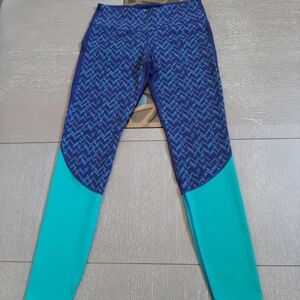 Old Navy Active Navy and Teal Leggings